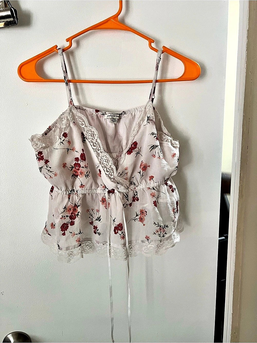 American Eagle Floral Lace Trim Cami in Pink & White Size XS Like New